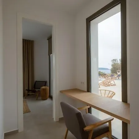 Villa Lemon Hill / Landmark Hosting