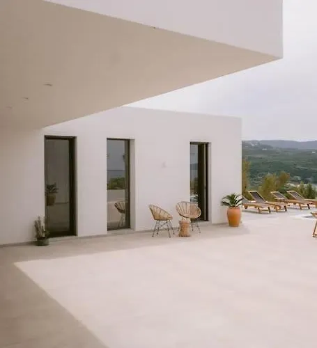 Lemon Hill / Landmark Hosting *