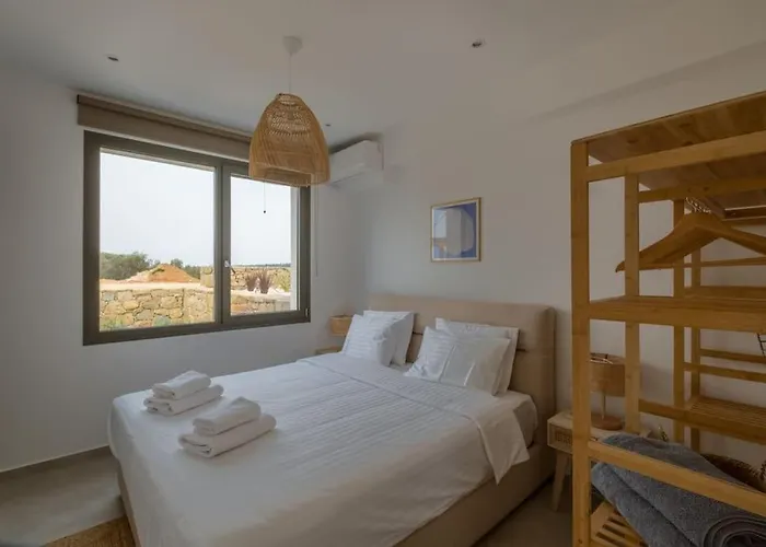 Villa Lemon Hill / Landmark Hosting *